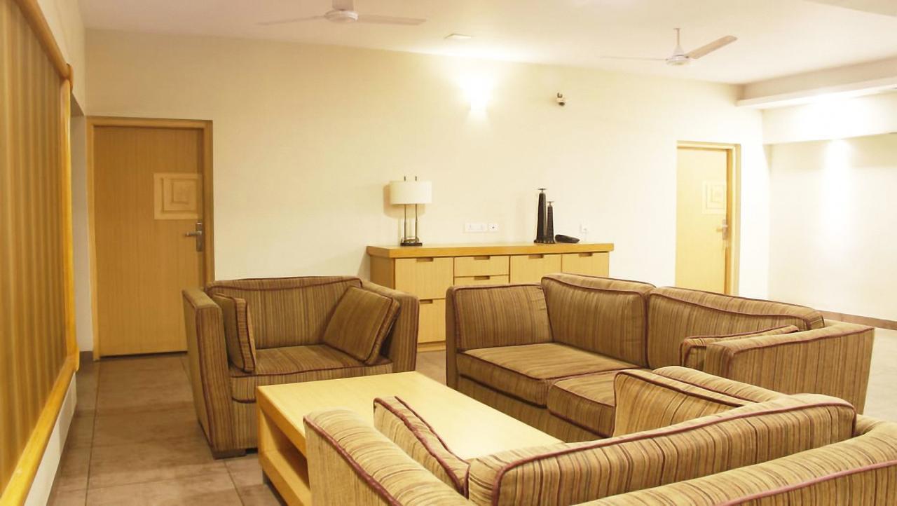 Classic Luxury Service Apartments วิสาขปัตนัม ภายนอก รูปภาพ